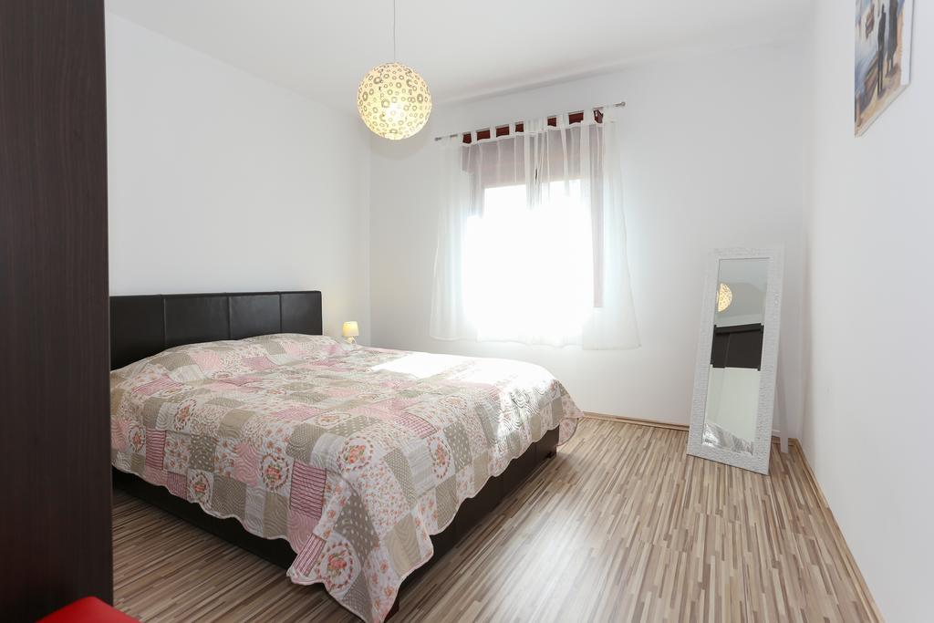 Apartments Ivan Trogir Ngoại thất bức ảnh
